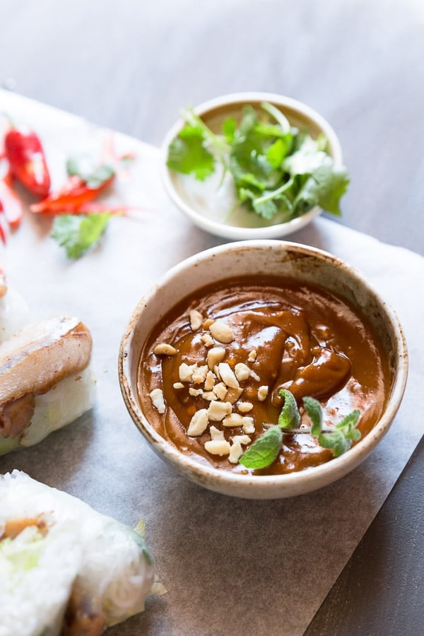 Peanut Hoisin Sauce for Rice Paper Rolls | This dipping sauce is packed with crunchy crushed peanut and the perfect sweet and salty flavour. So what are you waiting for? Grab your cold rolls, summer rolls or homemade rice paper rolls and let's get dipping!