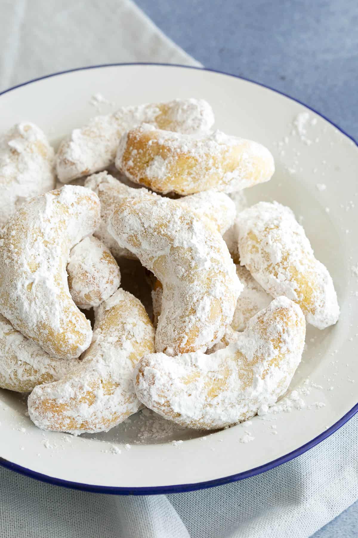 Easy Italian Almond Crescent Cookies | Wandercooks