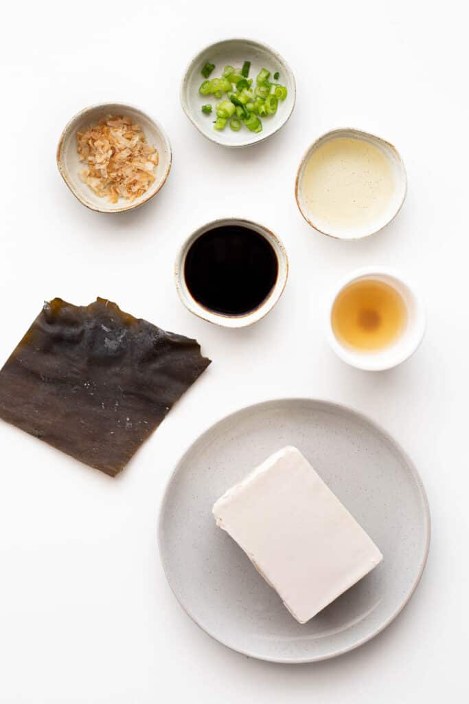 Ingredients laid out to make yudofu.
