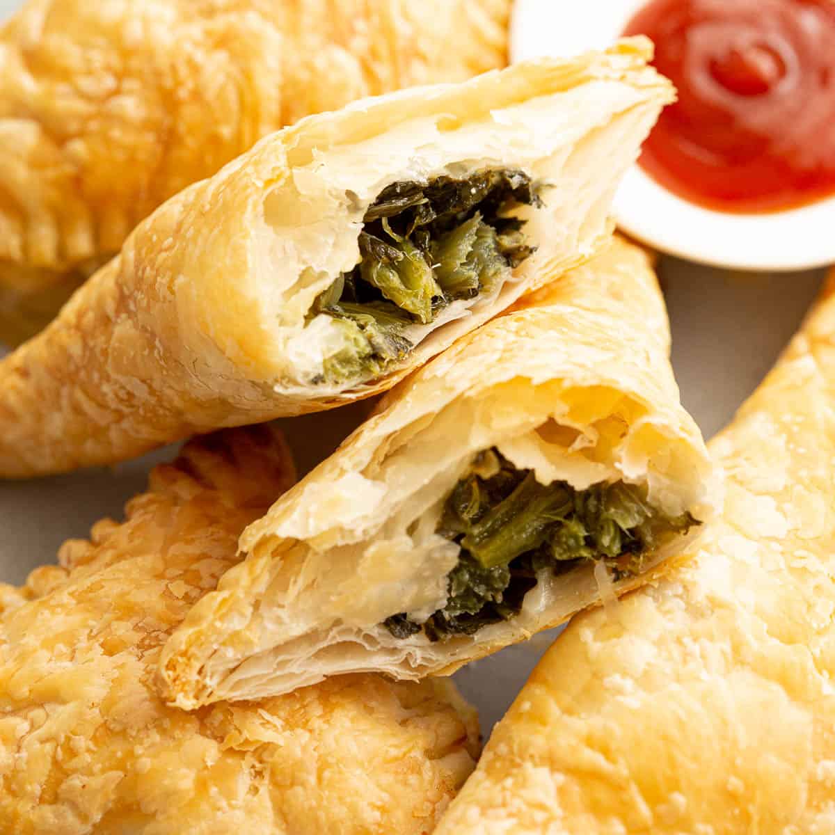 Spinach and Feta Puff Pastry Triangles